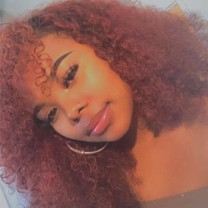 Meet your Posher, Esperanza